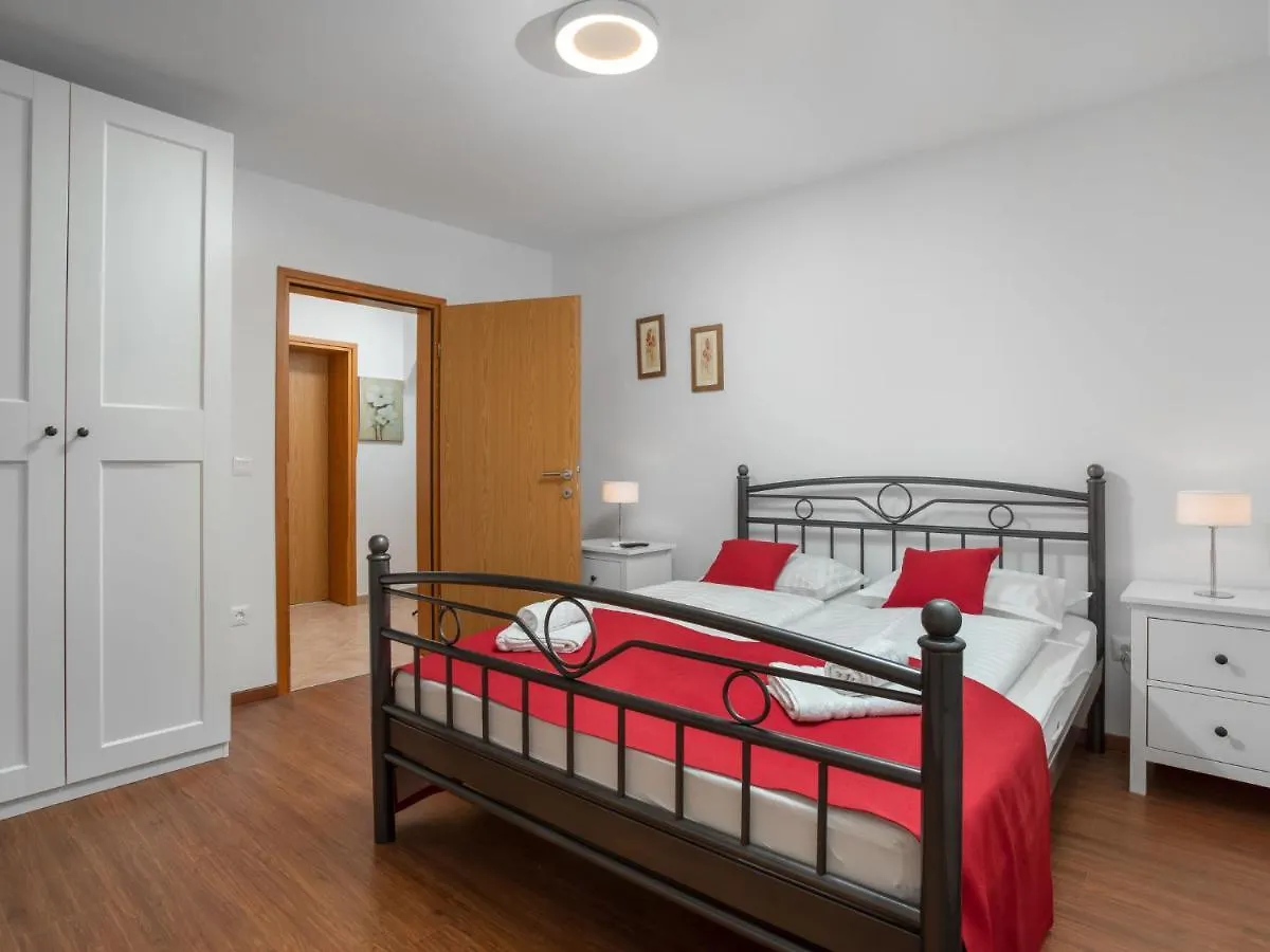 Holiday Home Villa Marina Porec Croazia