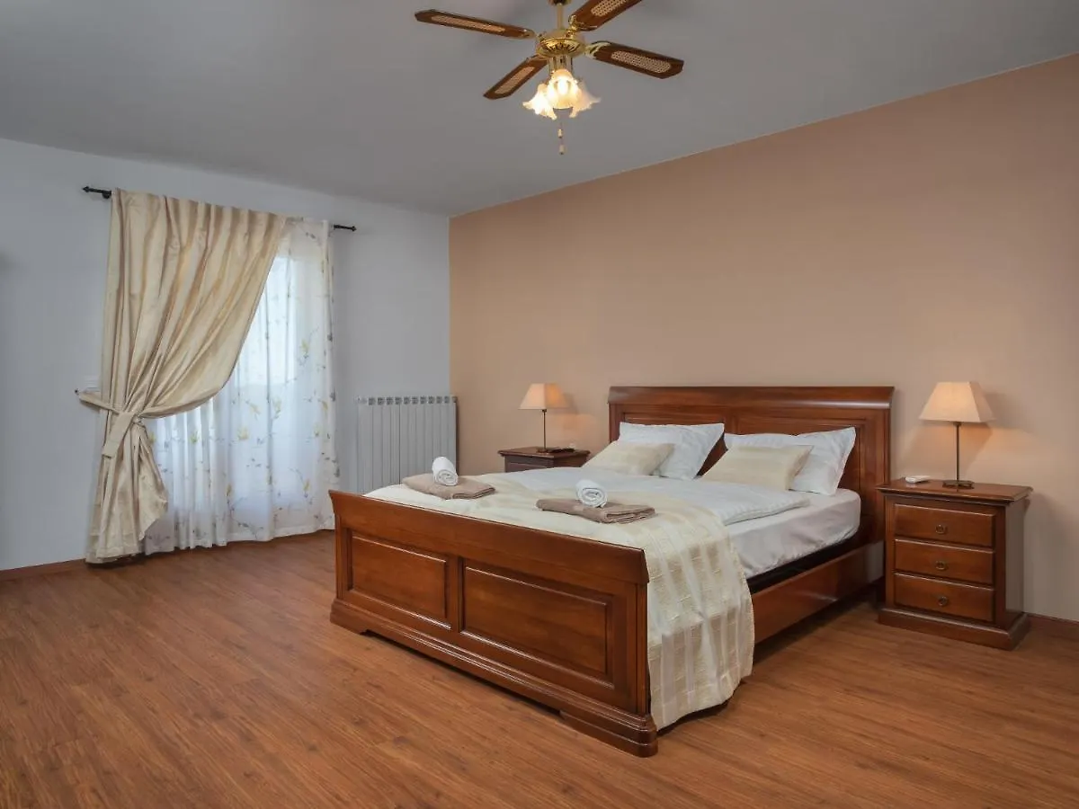 Holiday Home Villa Marina Porec Croazia
