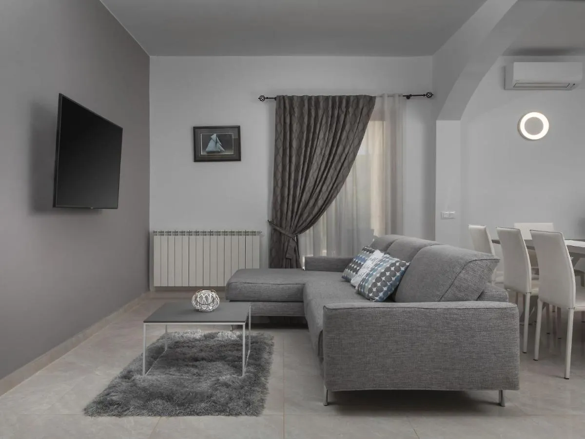 Holiday Home Villa Marina Porec Croazia